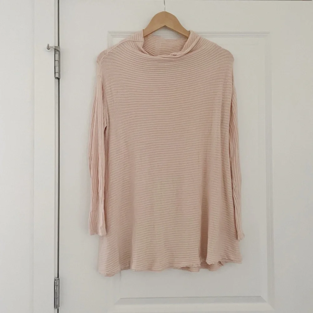 We the Free Lover Split Back Ribbed Sweater Pullover Peachy Pink Raw Hem